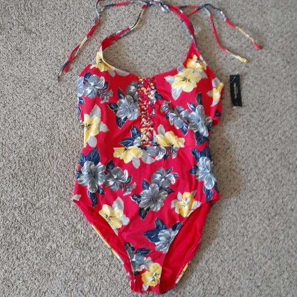 MAKE OFFER ~ END OF SUMMER ☀️🏖 NWT AMBRIELLE One Piece swimwear, $89.00 - Picture 1 of 6